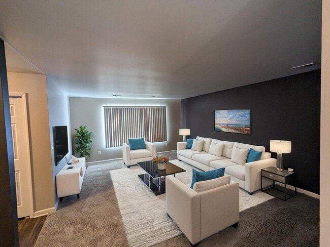 Tanglewood Apartments in Woodhaven, MI - Building Photo - Building Photo