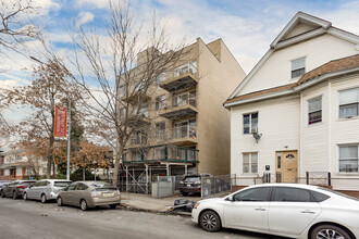 145 Kenilworth Pl in Brooklyn, NY - Building Photo - Primary Photo