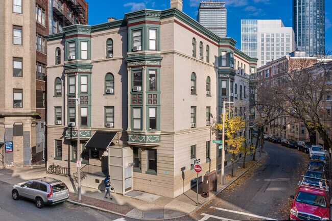 15 Haviland St in Boston, MA - Building Photo - Building Photo
