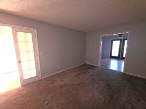 5700 Nassau Dr in Fayetteville, NC - Building Photo - Building Photo