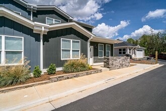 1520 Crownpoint Dr in Harrisonburg, VA - Building Photo - Building Photo