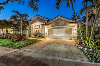 3884 Heron Ridge Ln in Weston, FL - Building Photo - Building Photo