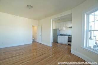 501 E Broadway in Boston, MA - Building Photo - Building Photo