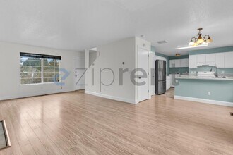 7410 SW 173rd Pl in Aloha, OR - Building Photo - Building Photo