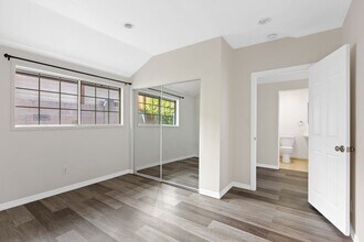 5137 Chimineas Ave in Los Angeles, CA - Building Photo - Building Photo