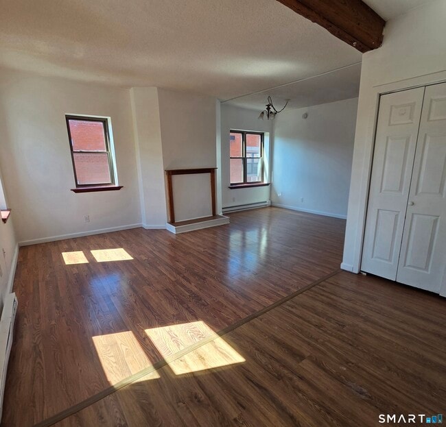 52 Atwood St in Hartford, CT - Building Photo - Building Photo