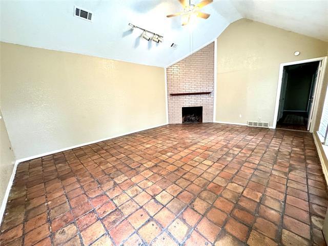 13359 Kit Ln in Dallas, TX - Building Photo
