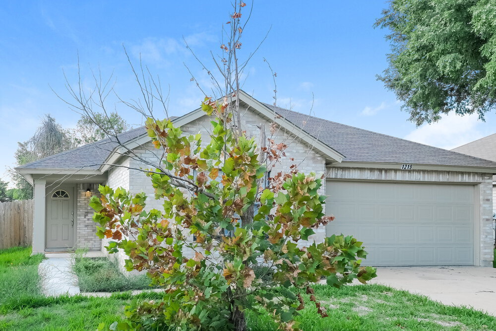 1219 Pike Path in Round Rock, TX - Building Photo