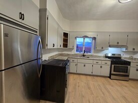 246 Webster St, Unit 2 in Boston, MA - Building Photo
