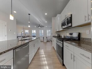 23856 Myrtle Glen Way in California, MD - Building Photo - Building Photo