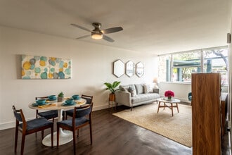 Ensemble Apartments in Castle Hills, TX - Building Photo - Interior Photo