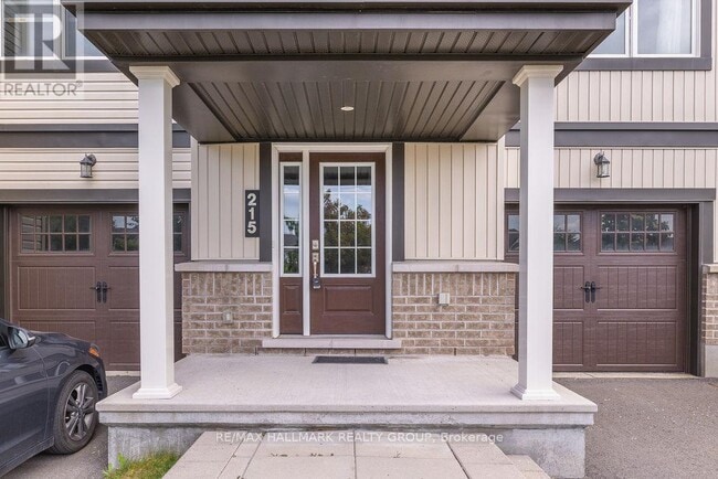 215 Yellowcress Wy in Ottawa, ON - Building Photo - Building Photo