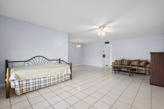 180 High Point Terrace E in Delray Beach, FL - Building Photo - Building Photo