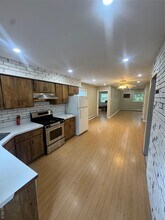 177 S 5th St in Lindenhurst, NY - Building Photo - Building Photo