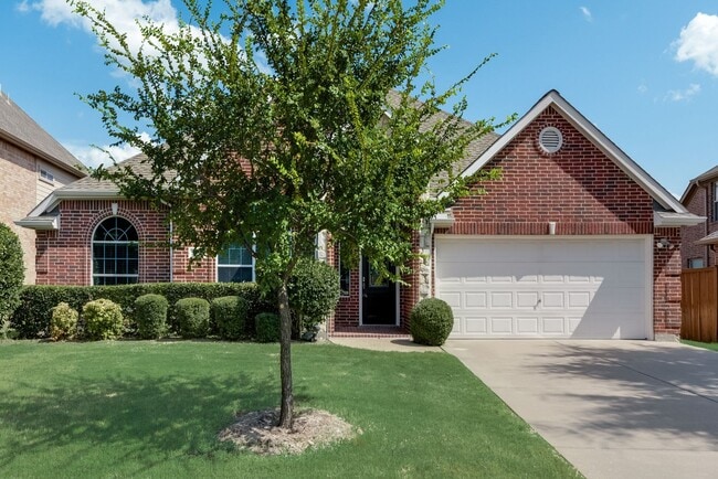 2755 Explorador in Grand Prairie, TX - Building Photo - Building Photo