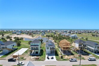 22831 Cuadro St in Galveston, TX - Building Photo - Building Photo