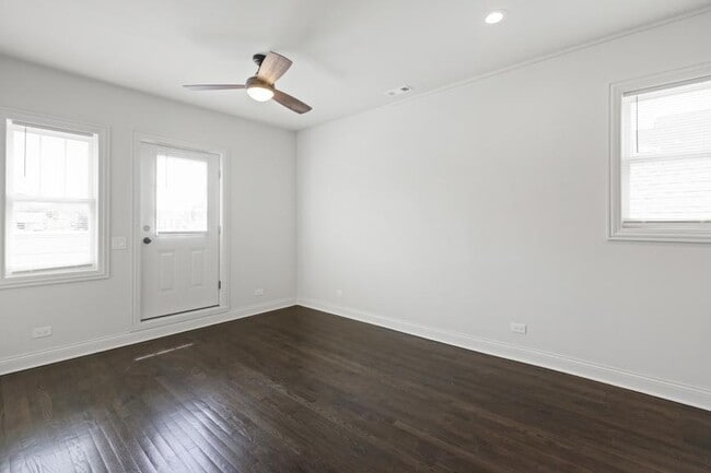 property at 3123 N California Ave