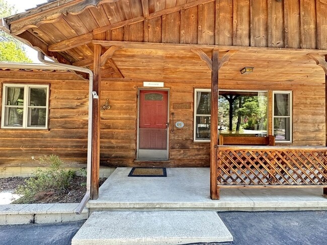 26748 Mcmahan in Idyllwild, CA - Building Photo - Building Photo