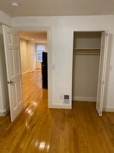 61 Joy St, Unit 1 in Boston, MA - Foto de edificio - Building Photo
