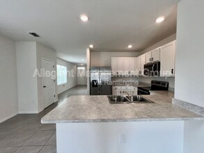 6760 Huntleigh Hammock Rd in Harmony, FL - Building Photo - Building Photo