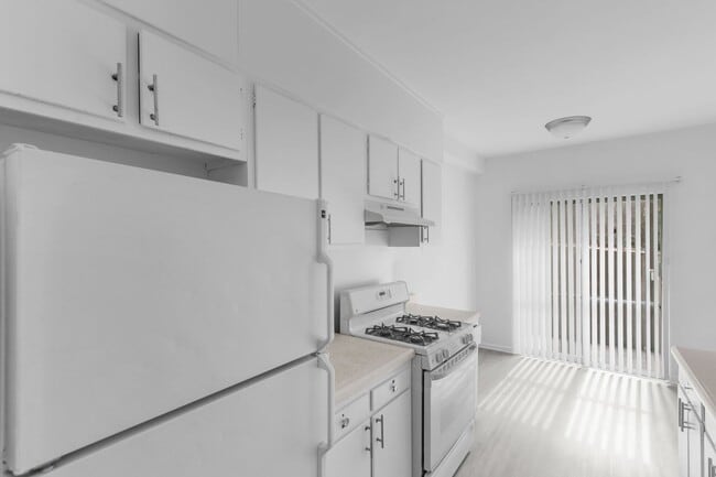 Oakmont Apartments in Birmingham, AL - Foto de edificio - Interior Photo