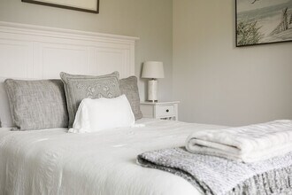 5704 N Creeks Xing, Unit 600 in Williamsburg, MI - Building Photo - Building Photo