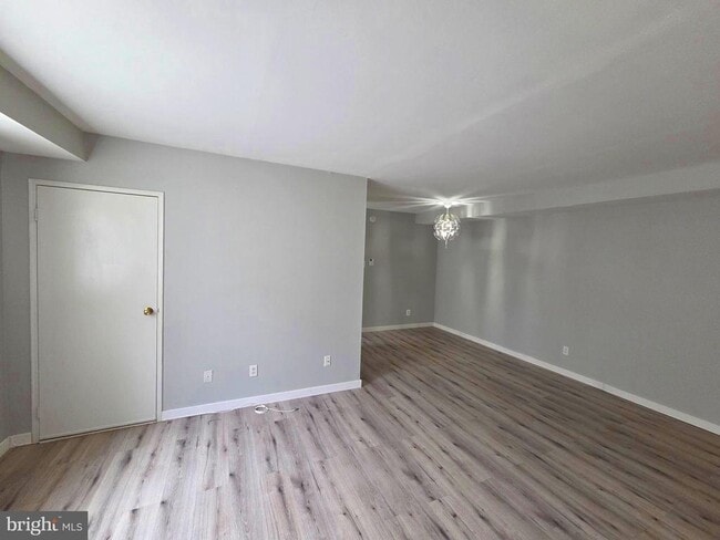 9921 Bustleton Ave in Philadelphia, PA - Building Photo - Building Photo