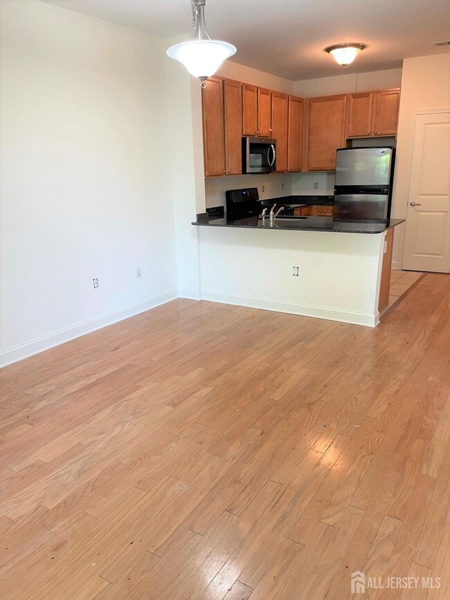 1118 Giordano Ave in Sayreville, NJ - Building Photo - Building Photo