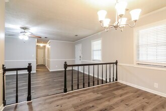 4802 Hemlock Dr SE in Conyers, GA - Foto de edificio - Building Photo