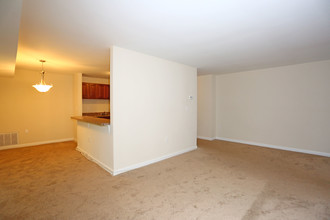 Prescott Square in Baltimore, MD - Foto de edificio - Interior Photo