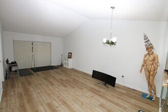 350 Club Cir in Boca Raton, FL - Building Photo - Building Photo