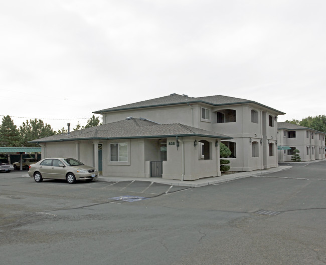 Greentree Patio Apartments in Sparks, NV - Building Photo - Building Photo