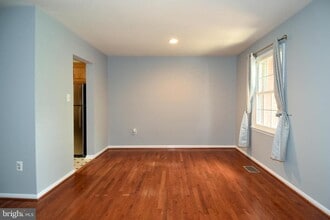 14 Fenceline Dr in Gaithersburg, MD - Building Photo - Building Photo