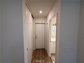 34 Caprock Ct in Glendale, CA - Building Photo - Building Photo