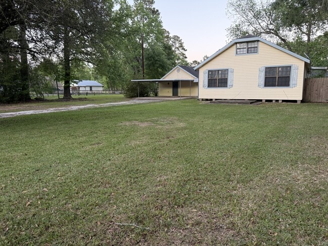 65 Hooks Rd in Lumberton, TX - Building Photo - Building Photo