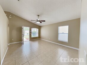 6836 Playpark Trail W in Jacksonville, FL - Building Photo - Building Photo