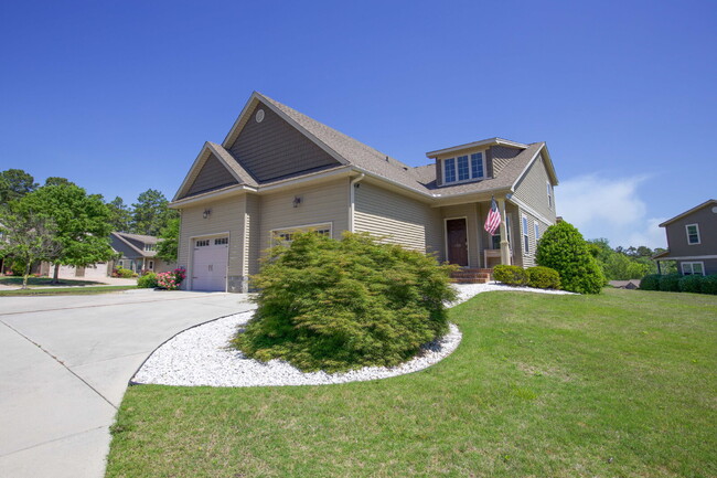 133 Cypress Cir in Southern Pines, NC - Building Photo - Building Photo