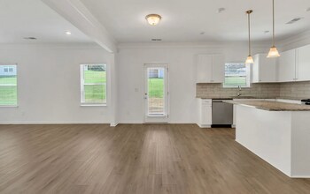 534 Morgan Mdws Wy in Columbia, TN - Building Photo - Building Photo