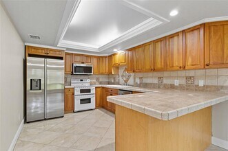 1110 W Coral St in Tampa, FL - Building Photo - Building Photo