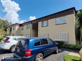 615 N Keene Rd in Clearwater, FL - Building Photo