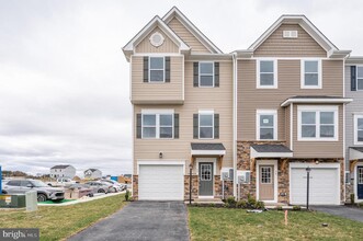 40 Zander Rd in Inwood, WV - Building Photo - Building Photo