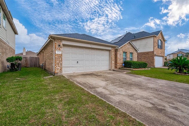 4510 Regal Dr in Baytown, TX - Building Photo - Building Photo