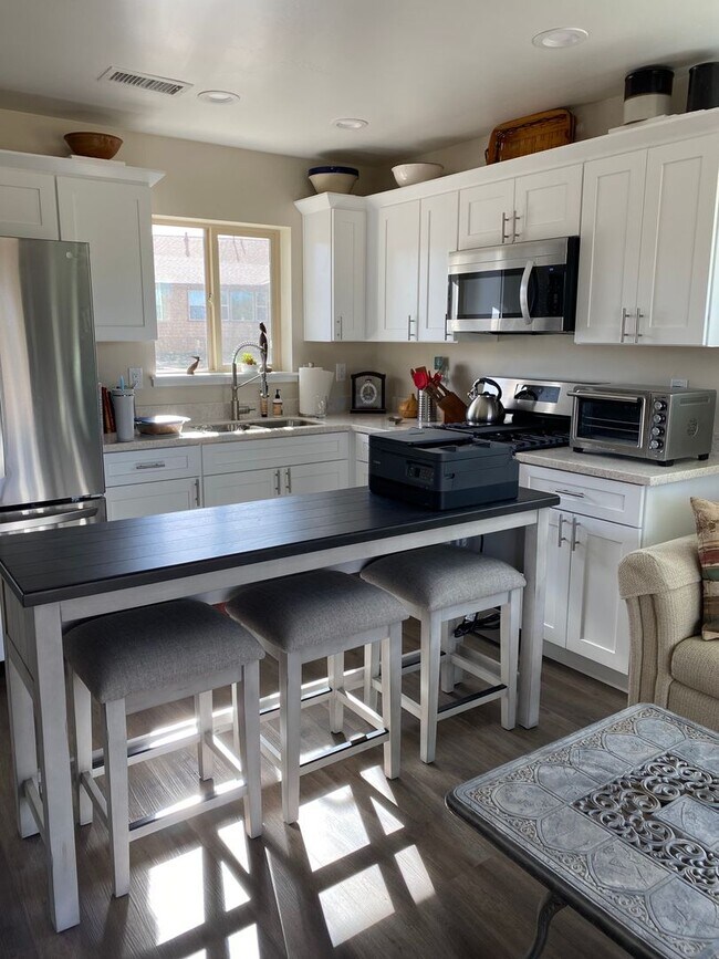 6526 Johnson Ranch Rd-Unit -Guest House in Flagstaff, AZ - Building Photo - Building Photo