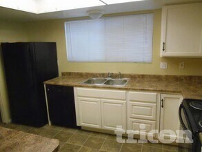 1428 E Harmony Ave in Mesa, AZ - Building Photo - Building Photo