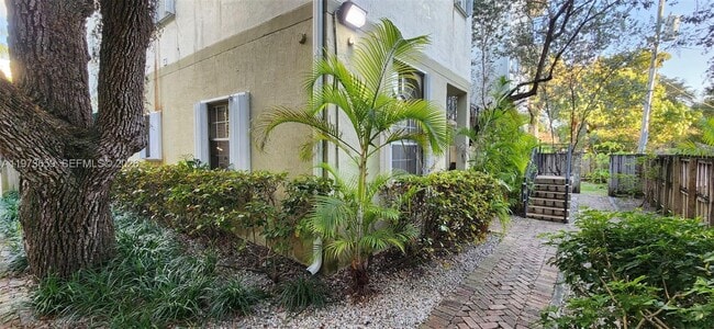 property at 2850 Coconut Ave