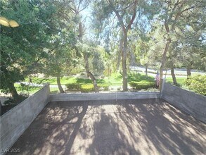 9433 Valencia Canyon Dr in Las Vegas, NV - Building Photo - Building Photo