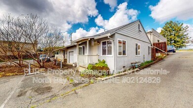 4942 Sonoma Hwy in Santa Rosa, CA - Building Photo - Building Photo