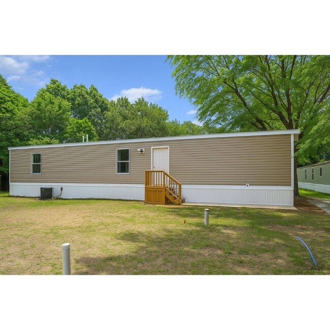 property at 103 Hollyhock Ln