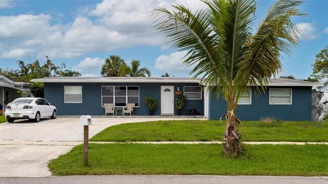 309 Riverdale Rd in Palm Springs, FL - Building Photo - Building Photo