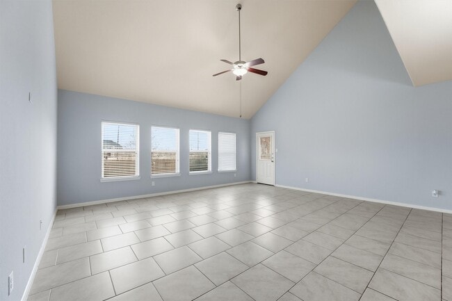 property at 719 Longstreet Dr